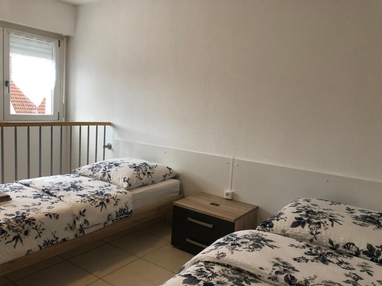 Studios near Lycée Jean Mermoz Saint-Louis  Extérieur photo