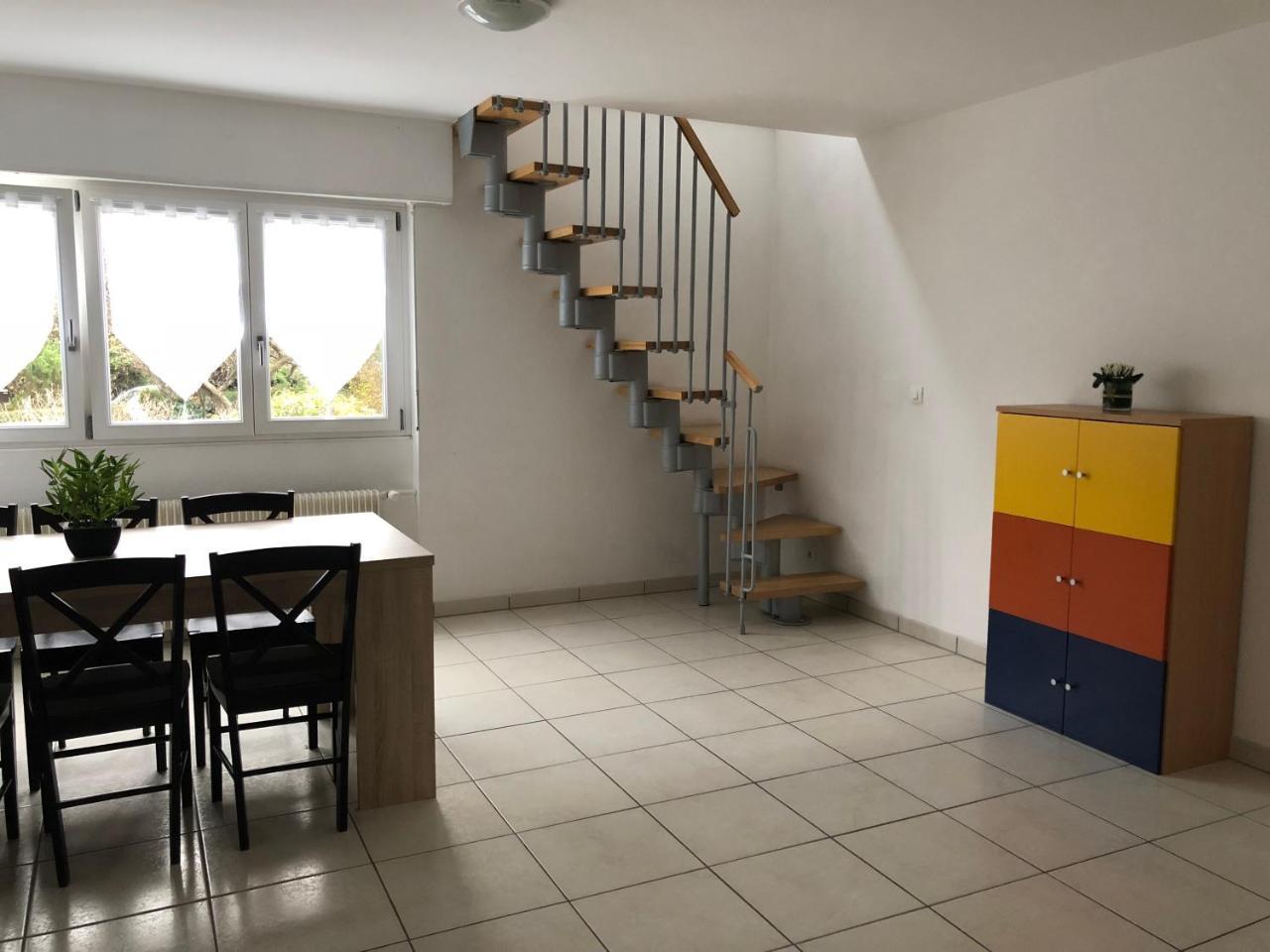 Studios near Lycée Jean Mermoz Saint-Louis  Extérieur photo